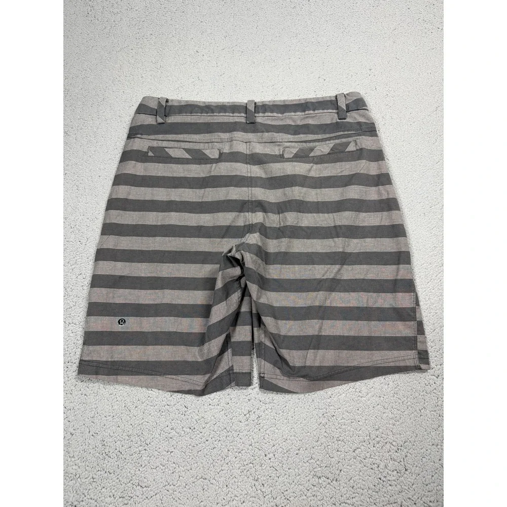 Lululemon Commission Shorts Mens 36 Gray Striped Chino Casual Pockets 10 Inseam